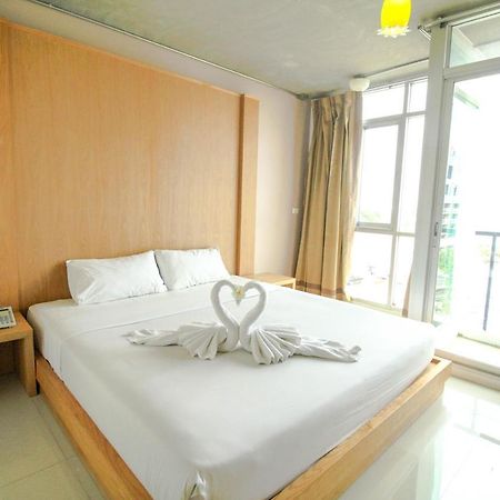 Bansabai Sabaidee Service Apartment Bangkok Exterior foto