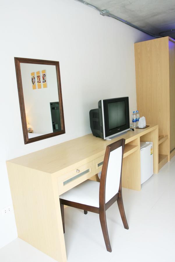 Bansabai Sabaidee Service Apartment Bangkok Exterior foto